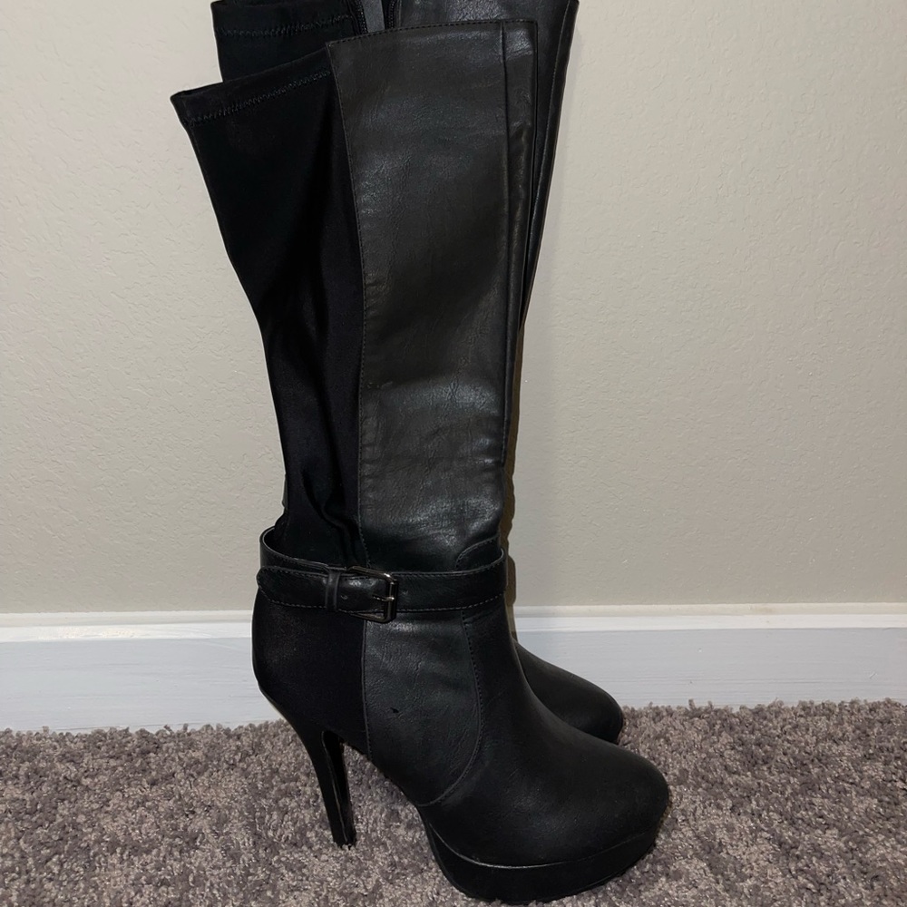 Black boots wide calf